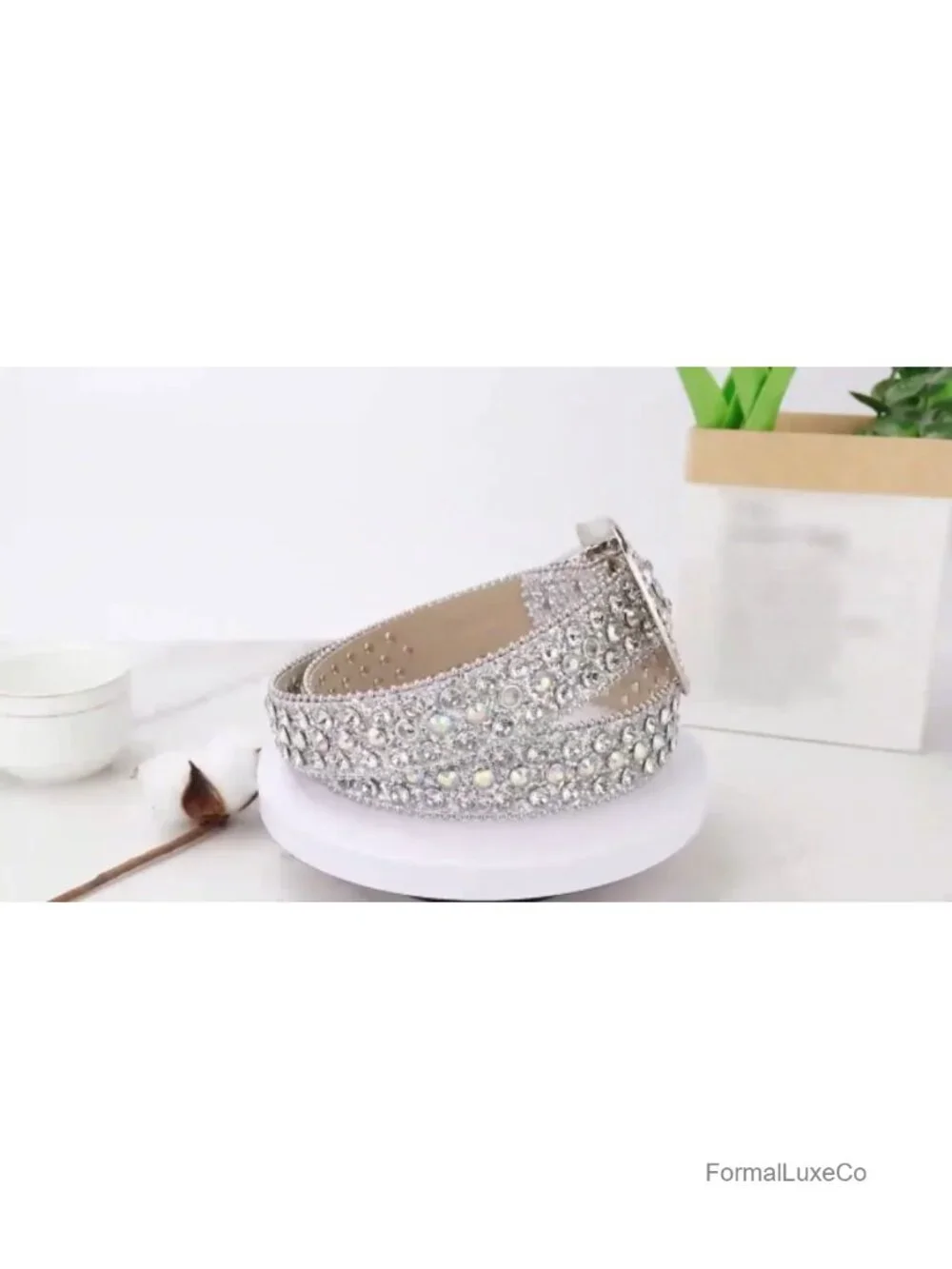 Punk Cowgirl Rhinestone Crystal Belt for Women – Sparkly Western Style for Jeans